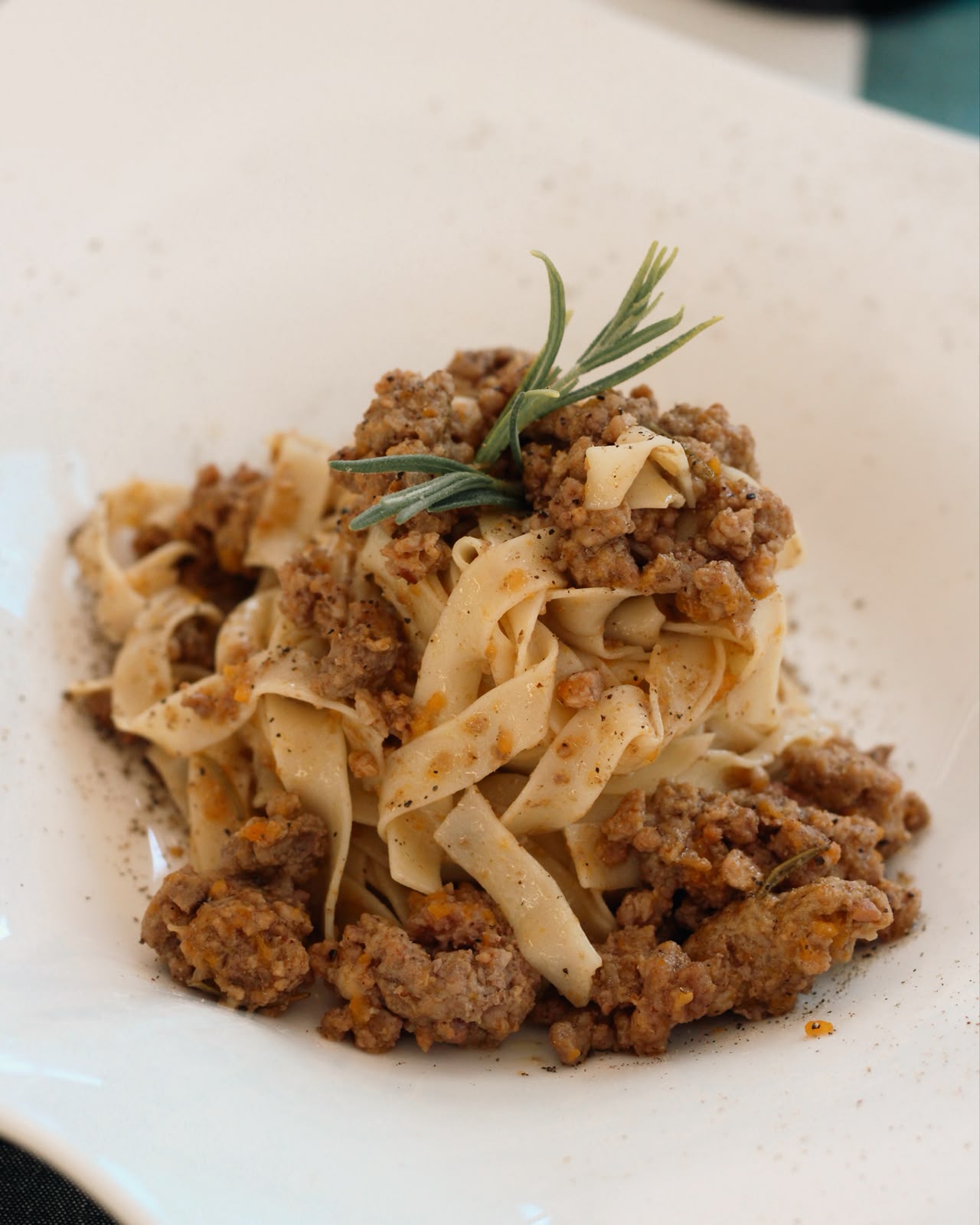 lasagneragubianco